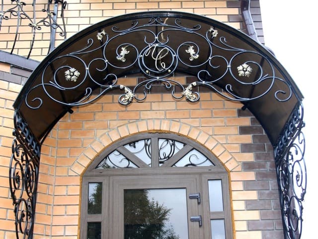 кованые и сварные козырьки Одинцово